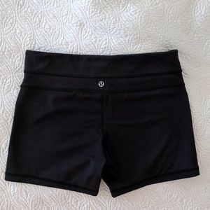 Lululemon compression shorts
